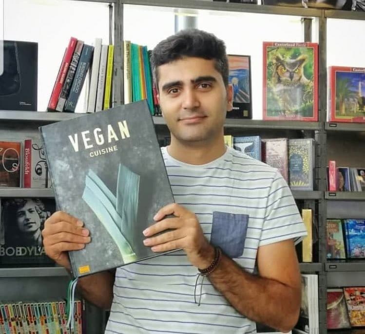 تصویر پویا بختیاری - 1