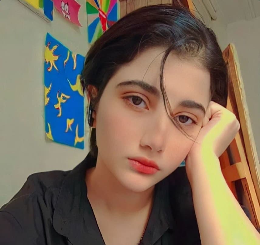 تصویر آرمیتا گراوند - 2