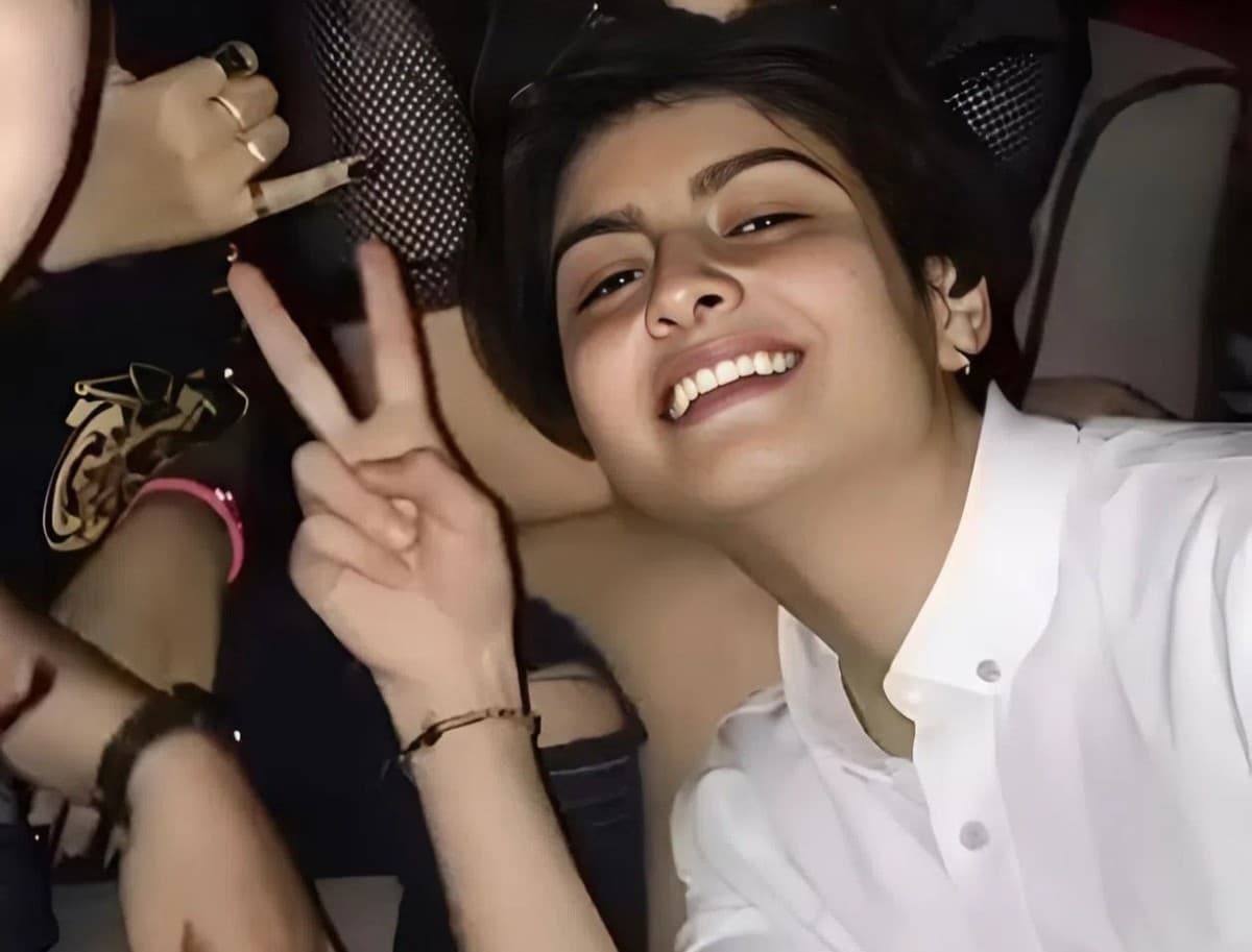 تصویر یلدا آقافضلی - 1